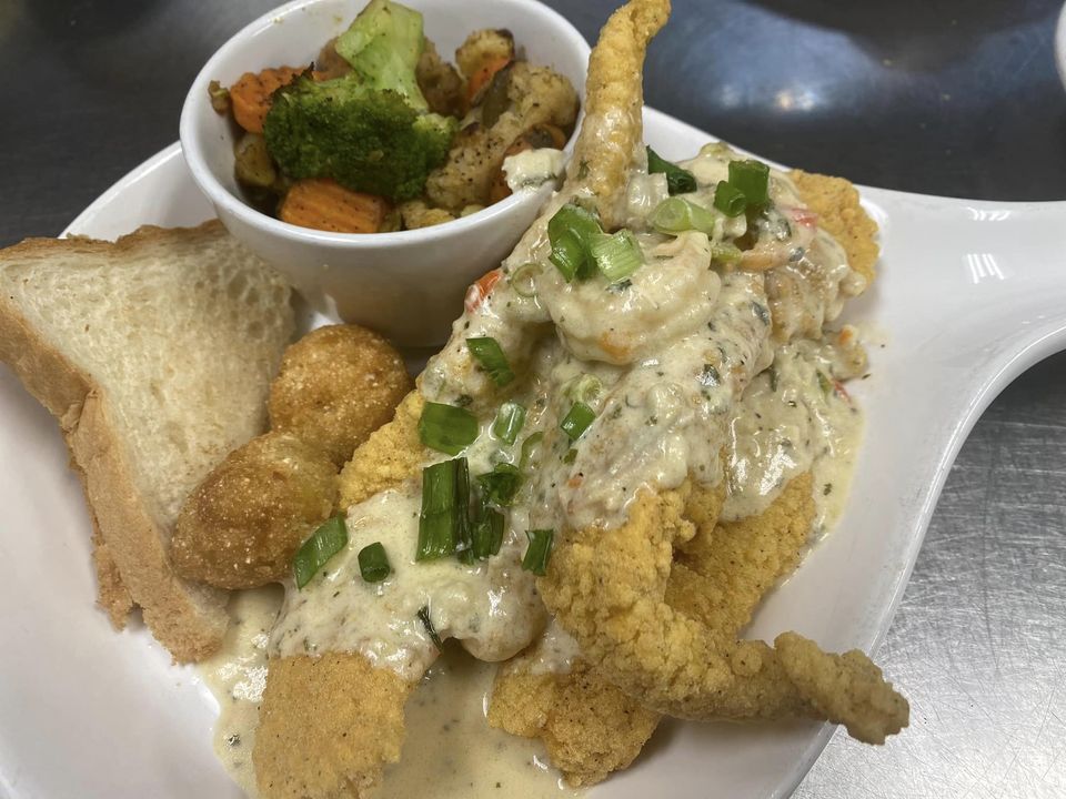 Fried seafood platter
